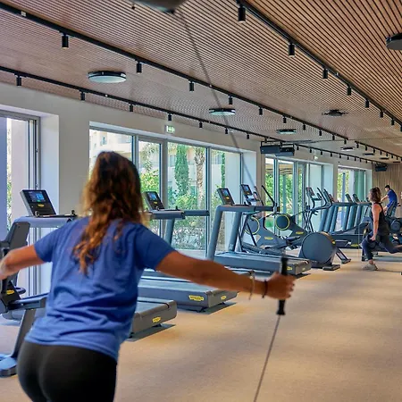Portobay Falesia Албуфейра