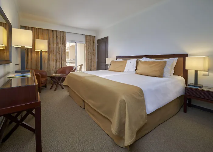 ポルトベイ ファレシア 4* アルブフェイラ