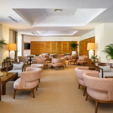Готель Portobay Falesia