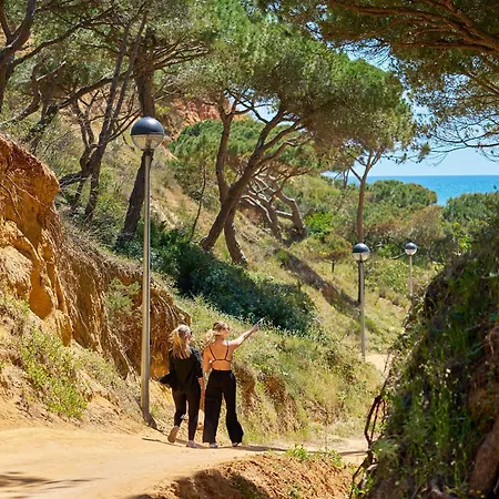 Portobay Falesia Готель 4*