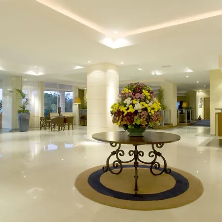 Portobay Falesia Албуфейра