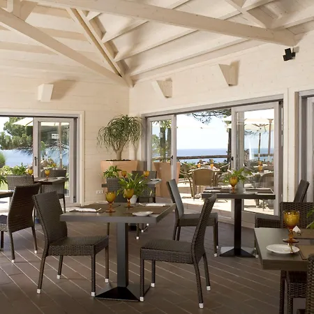 Portobay Falesia Готель