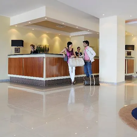 Готель Portobay Falesia 4*