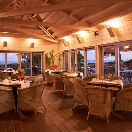 Готель Portobay Falesia Албуфейра