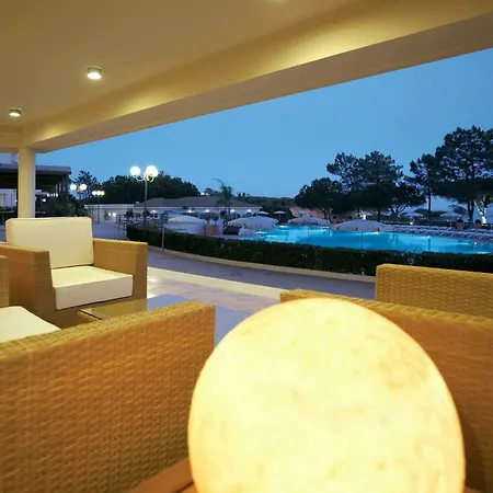 Готель Portobay Falesia Албуфейра